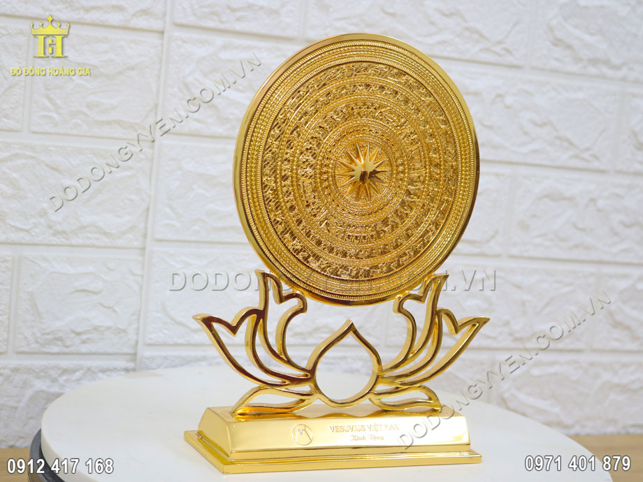 Mặt trống đồng để b&agrave;n l&agrave; m&oacute;n qu&agrave; tặng &yacute; nghĩa